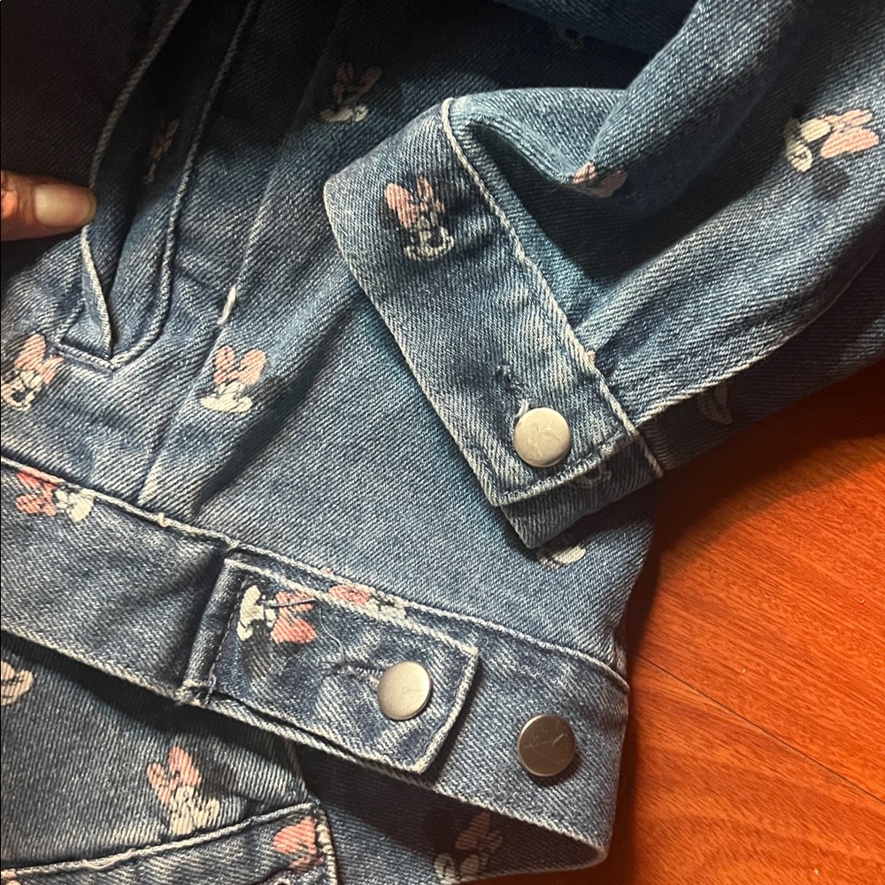 Disney womens Minnie Mouse XL Blue‎ Floral cropped jean trucker Jacket - Picture 5 of 9